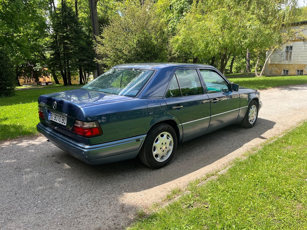 Mercedes W124 E220, 62666km - 6