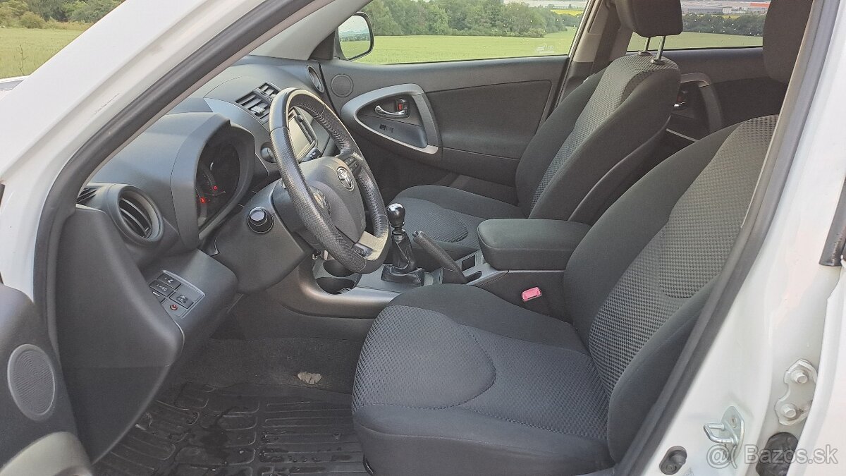 Toyota RAV 4 2.2 D-4D, 4X4 - 6