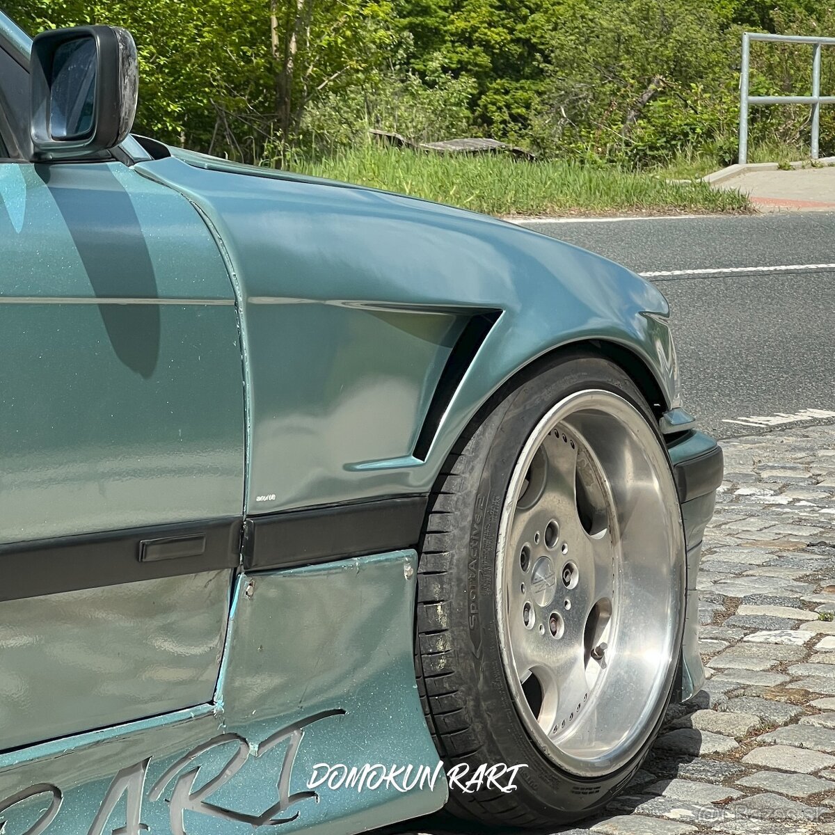 BMW E36 Rozšířené blatníky +2.5cm - 6
