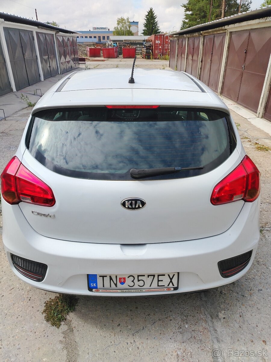 Kia ceed 1.4 hatchback - 6