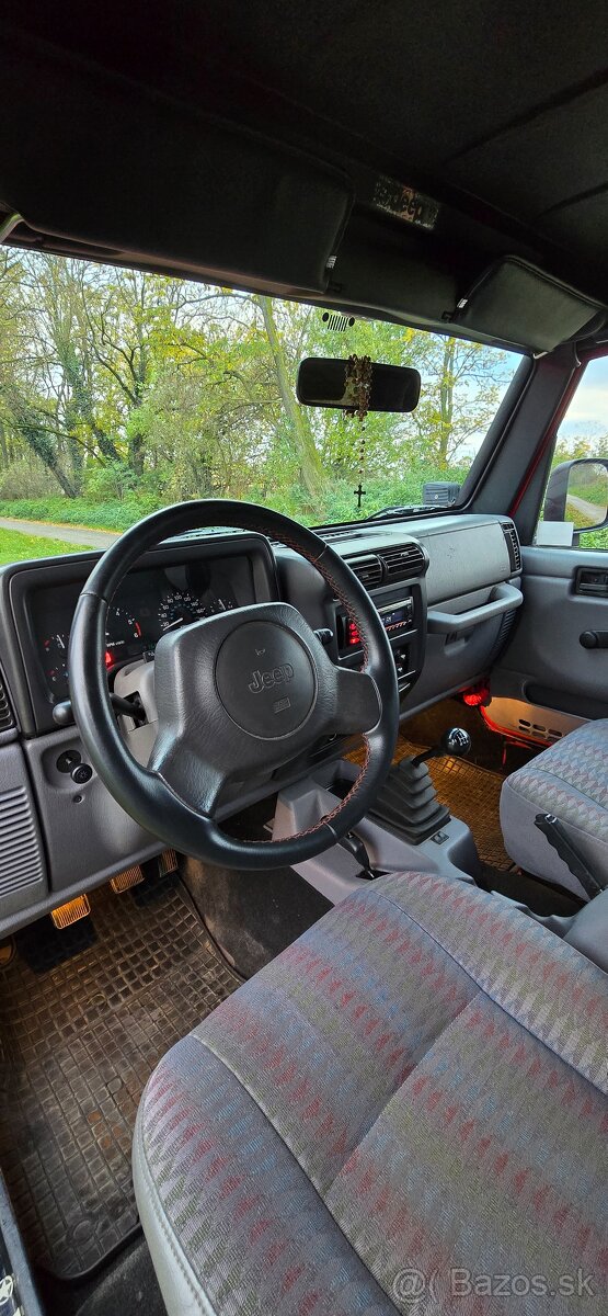 Jeep Wrangler 2.5 - 6