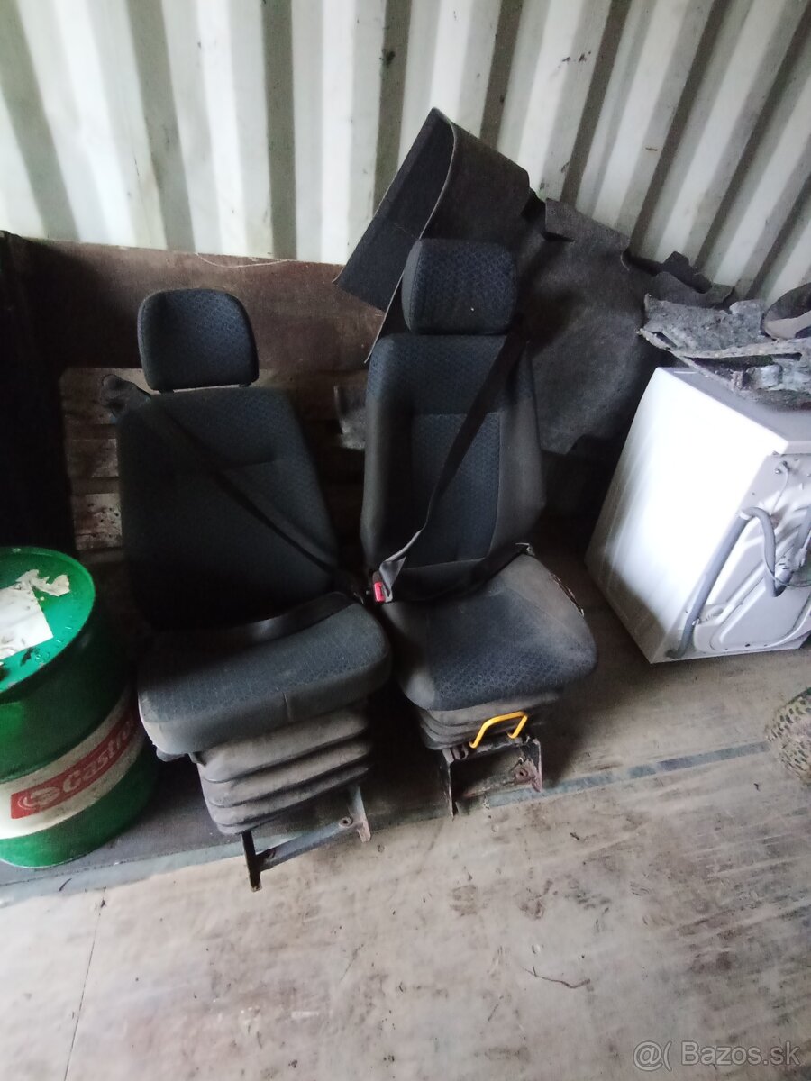 TATRA 815 Sedadla s bezpečnostným pásom - 6