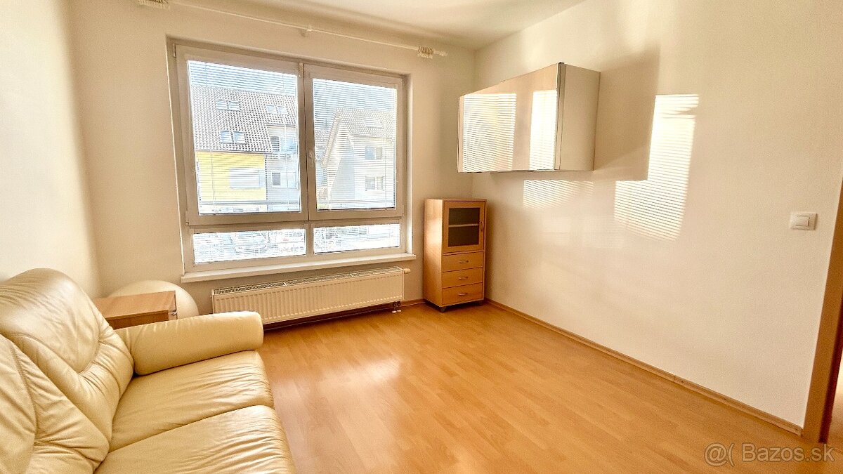 Na predaj nízkoenergetický 3 izbový byt v tehlovom bytovom d - 6