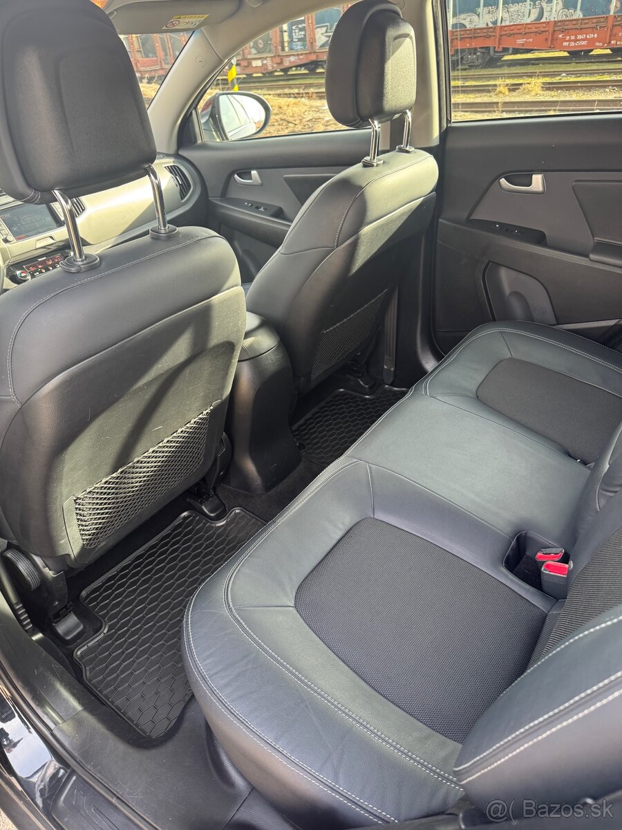 Kia Sportage 2.0 benzín - 6