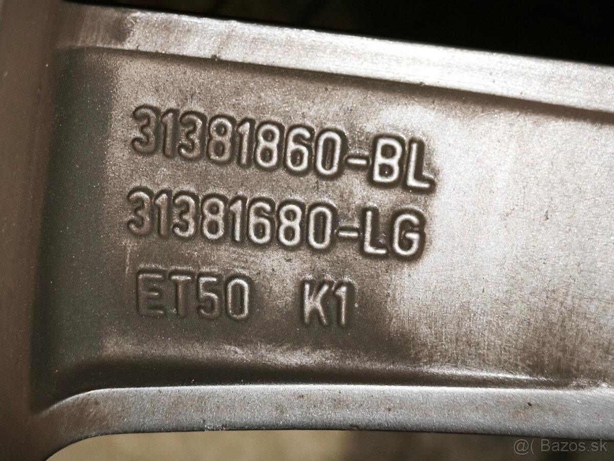 Volvo V40 CC - orig. 18" alu disky - 6