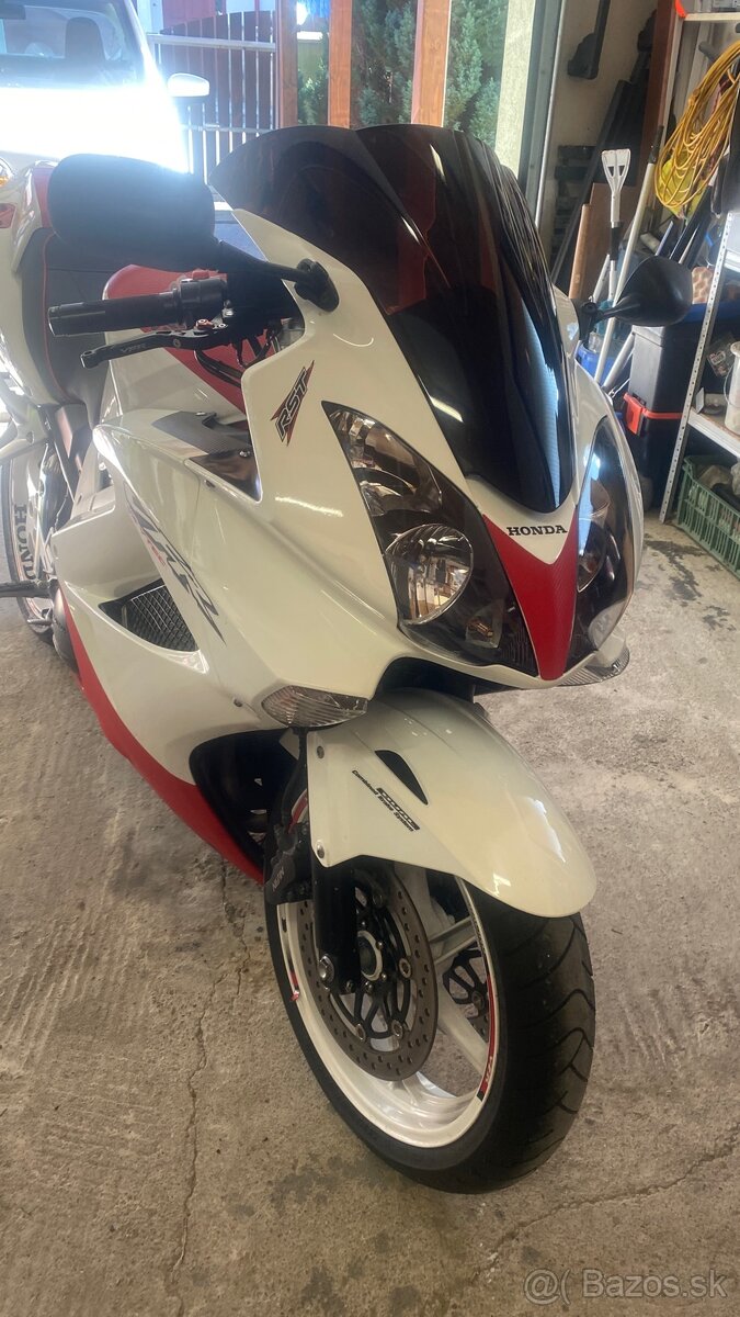 Honda VFR 800 vtec - 6