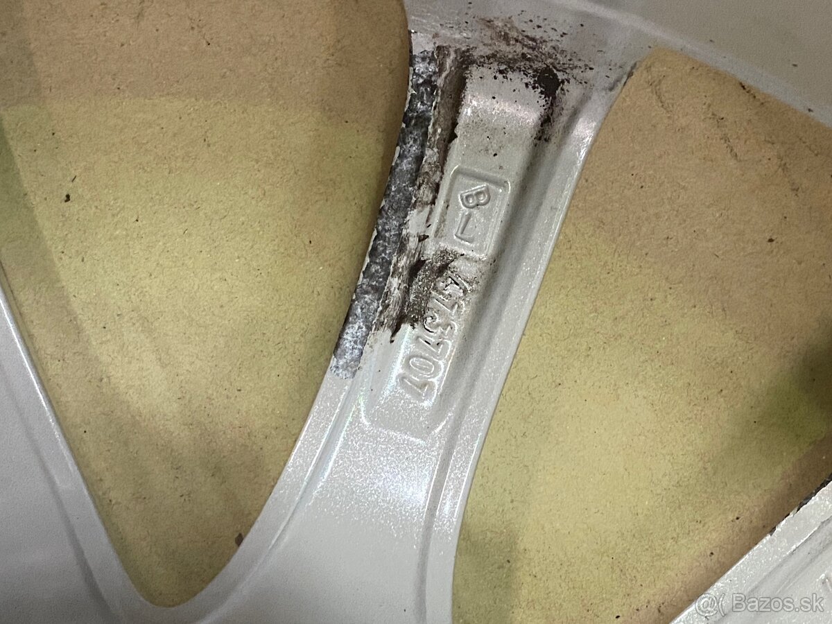 5x114,3 R17 7J ET50 Mazda - 6