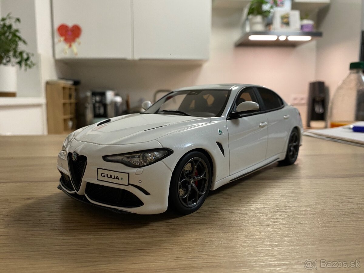 Alfa Romeo Giulia 1:18 Otto - 6