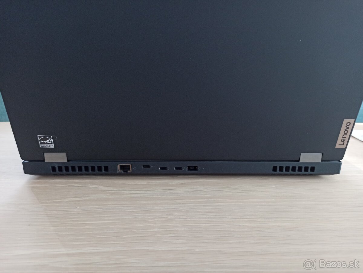 Lenovo ThinkPad P15 Gen1 - 6
