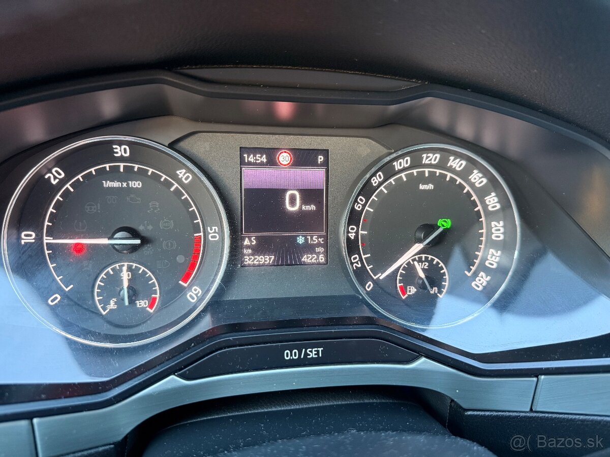 Škoda superb III 2.0 TDi, 110Kw(DSG) - 6