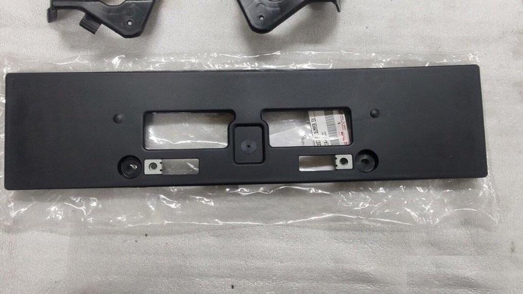 Hmlovka, Držiak ŠPZ, Lišta.... - 6