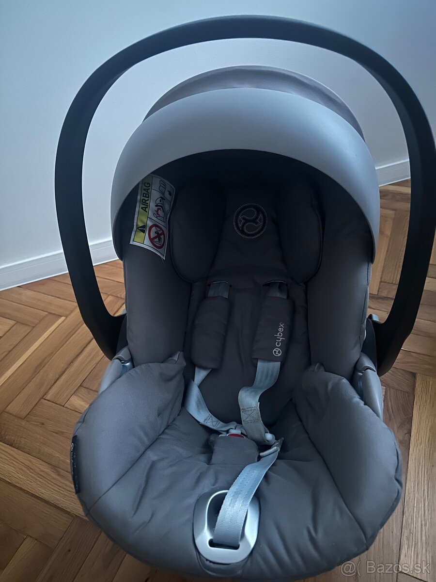 Polohovateľná autosedačka Cybex Cloud T i-Size - 6