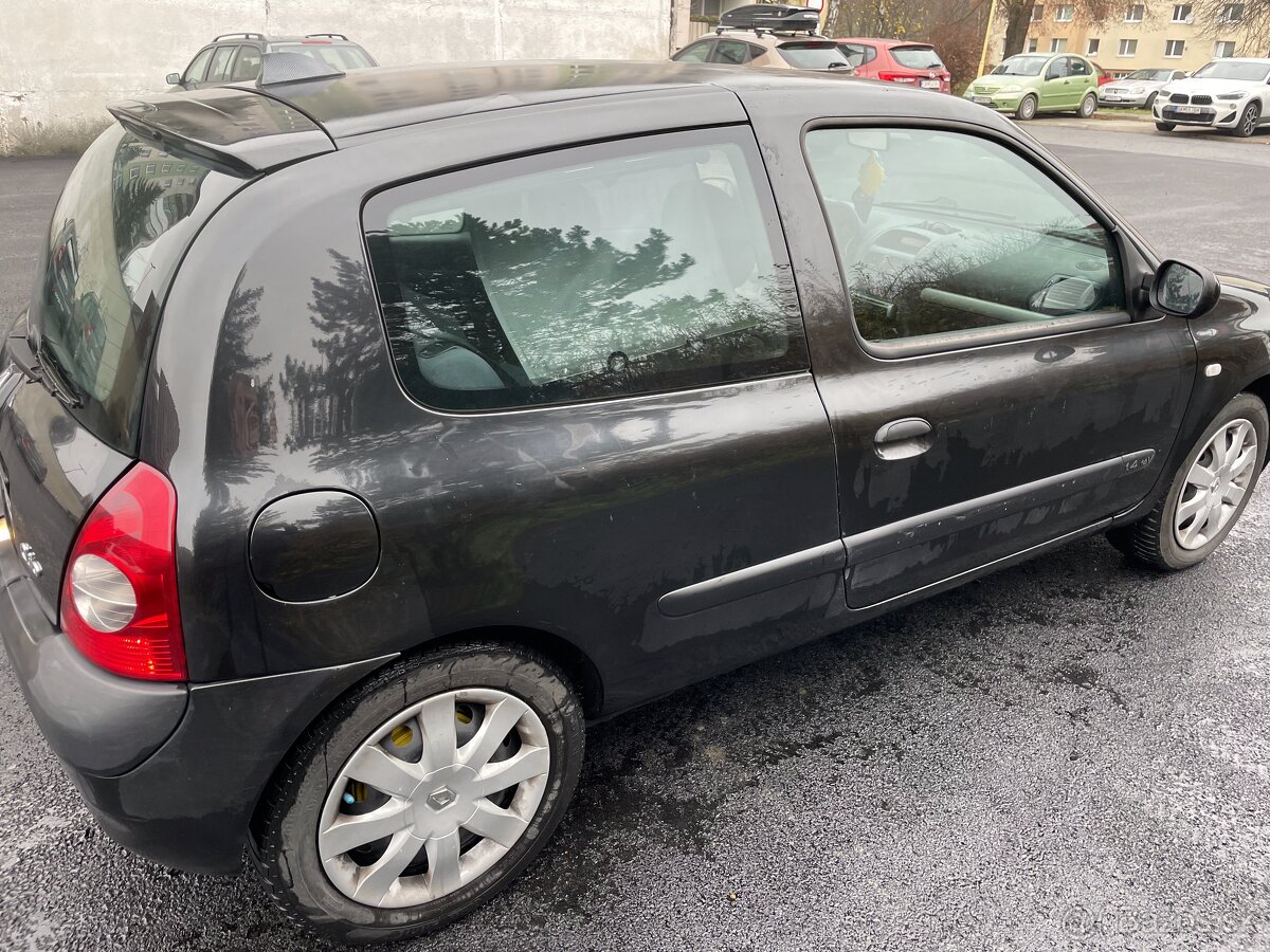 Renault Clio 1.4 16v 72kw - 6
