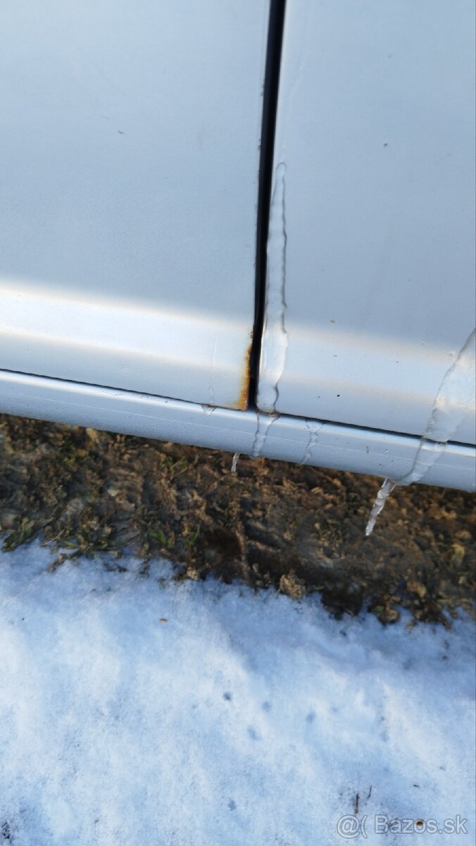 Predám Volkswagen Golf IV Variant 1.9TDI 74KW - 6