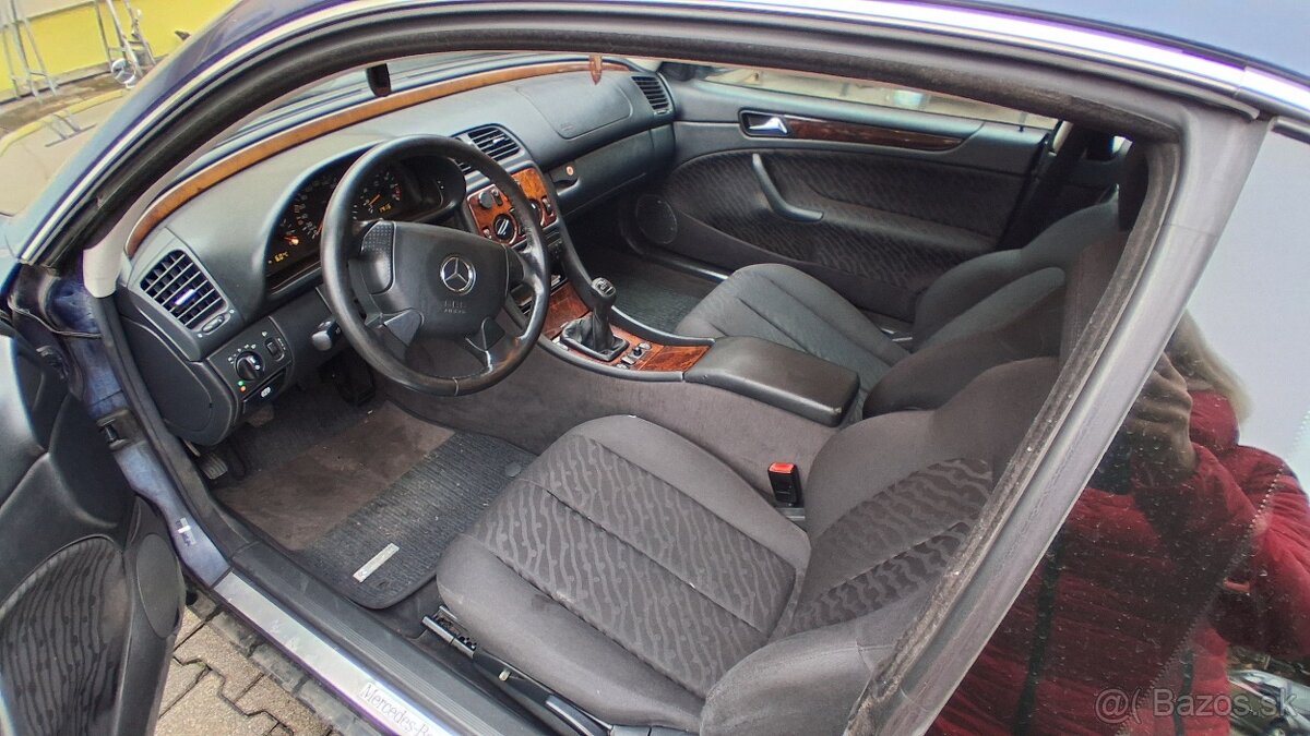 Mercedes CLK Coupe - 6