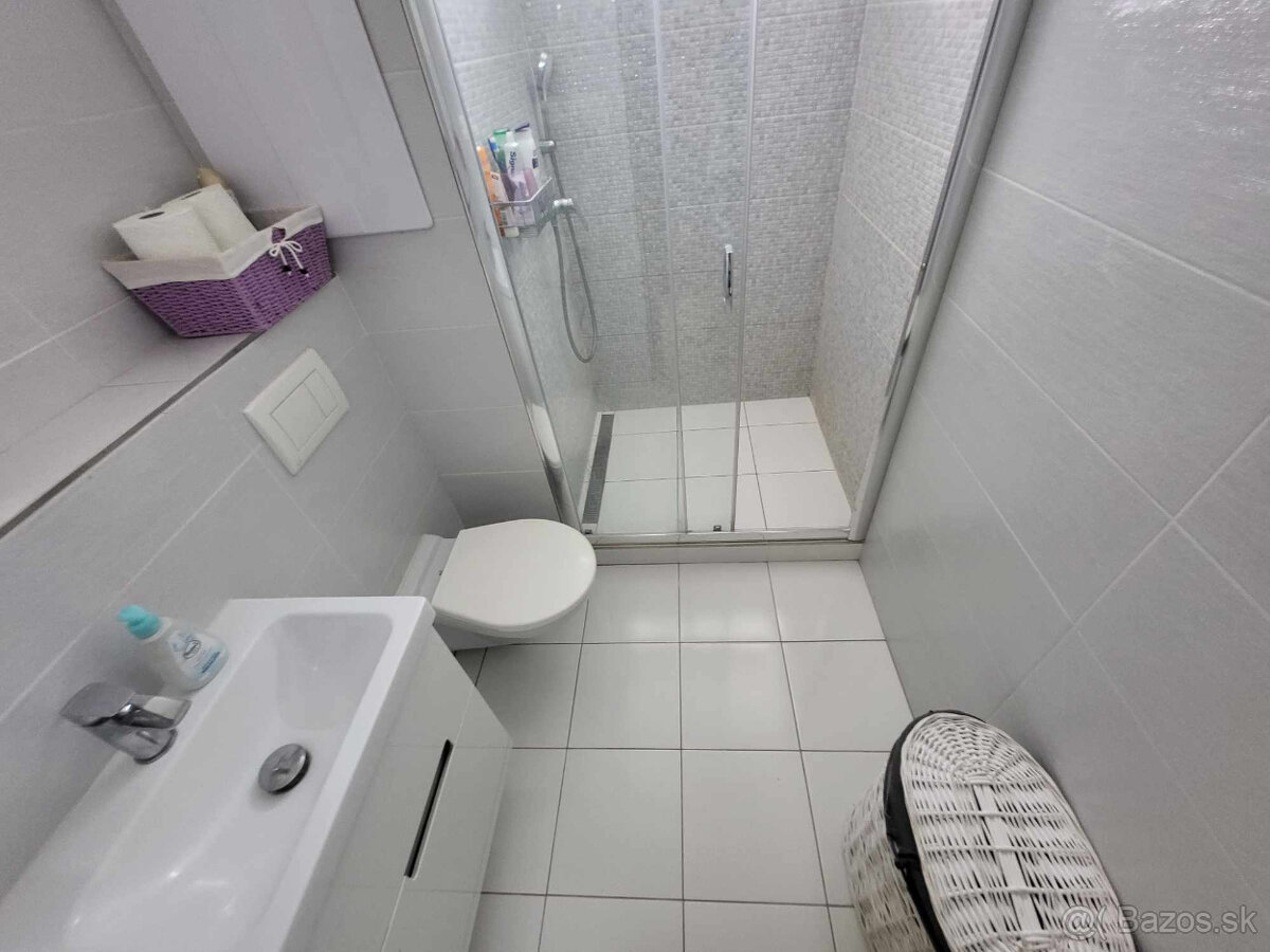 Na prenájom kompletne zariadená garzónka 20 m2 - 6