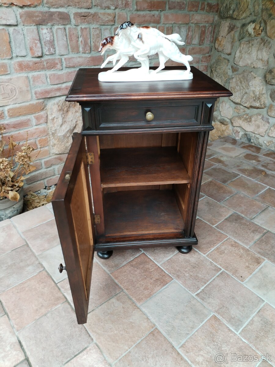 Starožitna skrinka, nočný stolík - 6