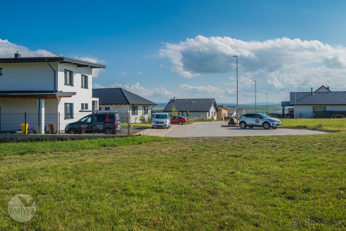 Stavebný pozemok pri golfovom ihrisku - Malý Slavkov - 6