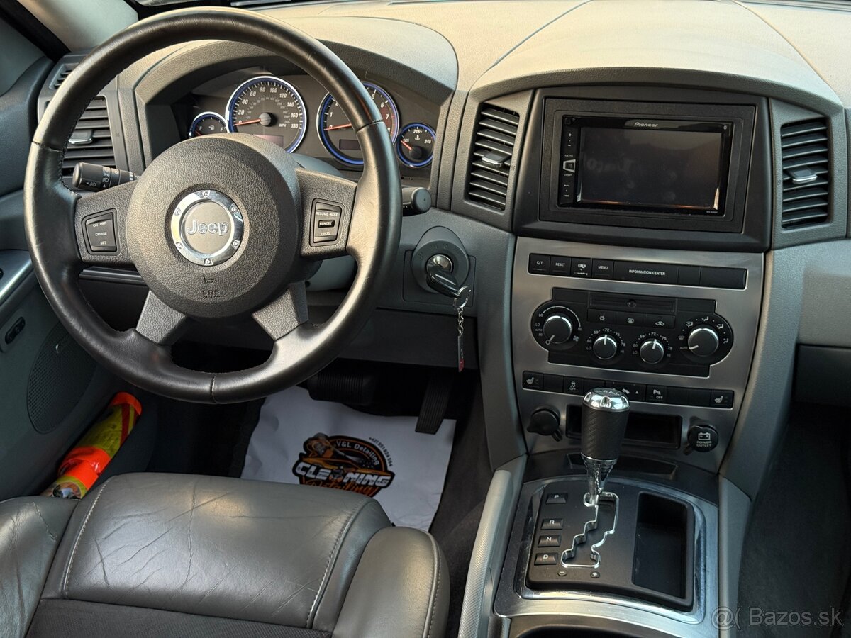 Jeep Grand Cherokee SRT-8 | 6.1 V8 HEMI - 6