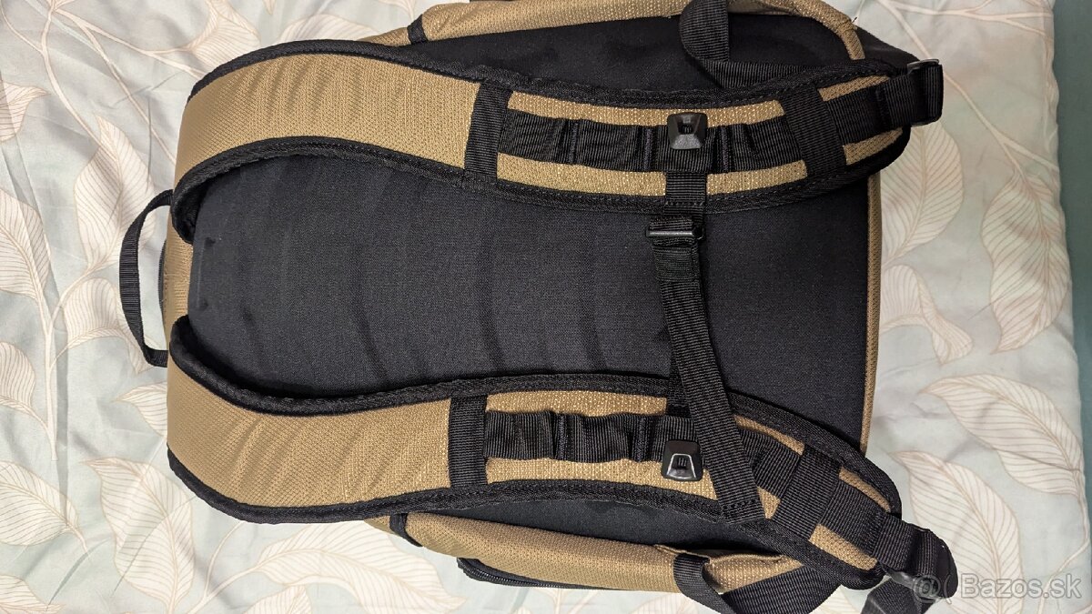 Predám úplne nový baťoh oakley 21l FOS901477-32 - 6