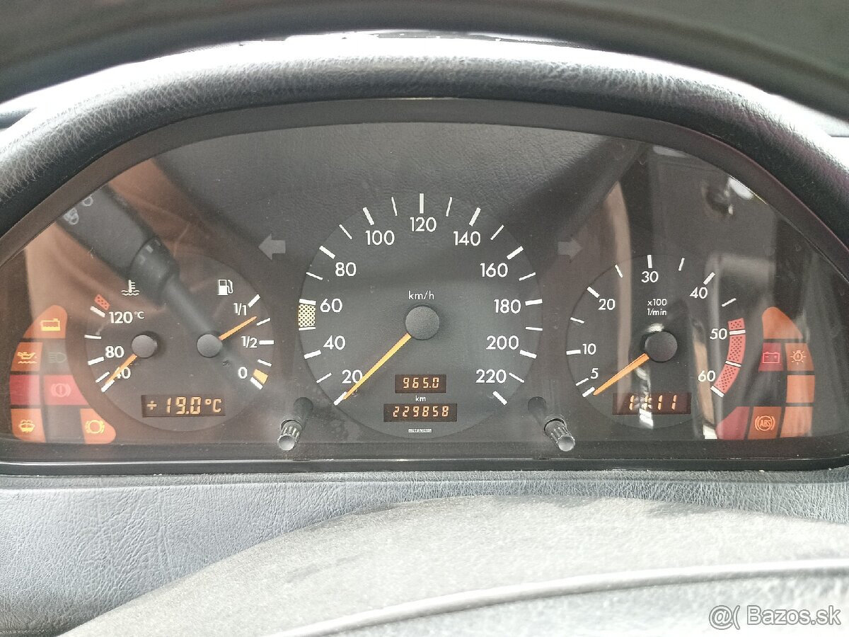 Mercedes C200 diesel ročník 1994 - 6