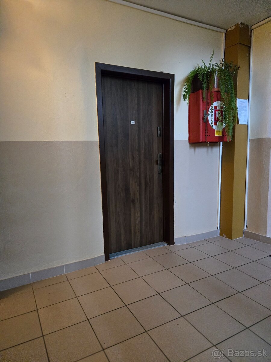 Prenajmem 2izb byt Poprad Nový Juh, - 6