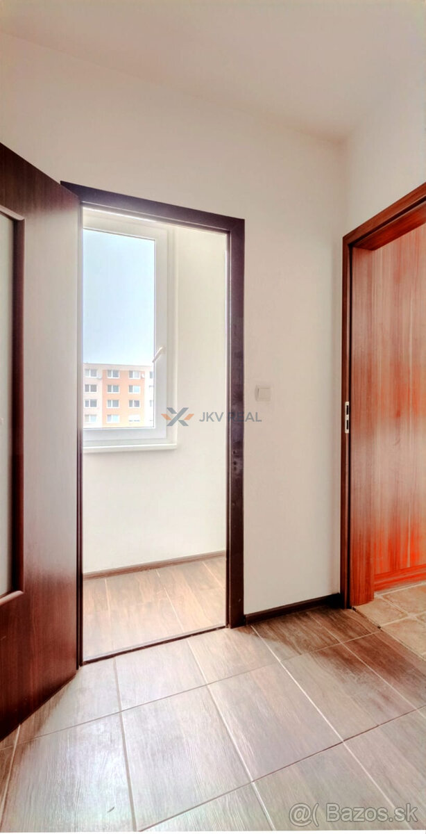 Na prenájom 3-izbovy priestranný byt, Klokočina, Benkova - 6
