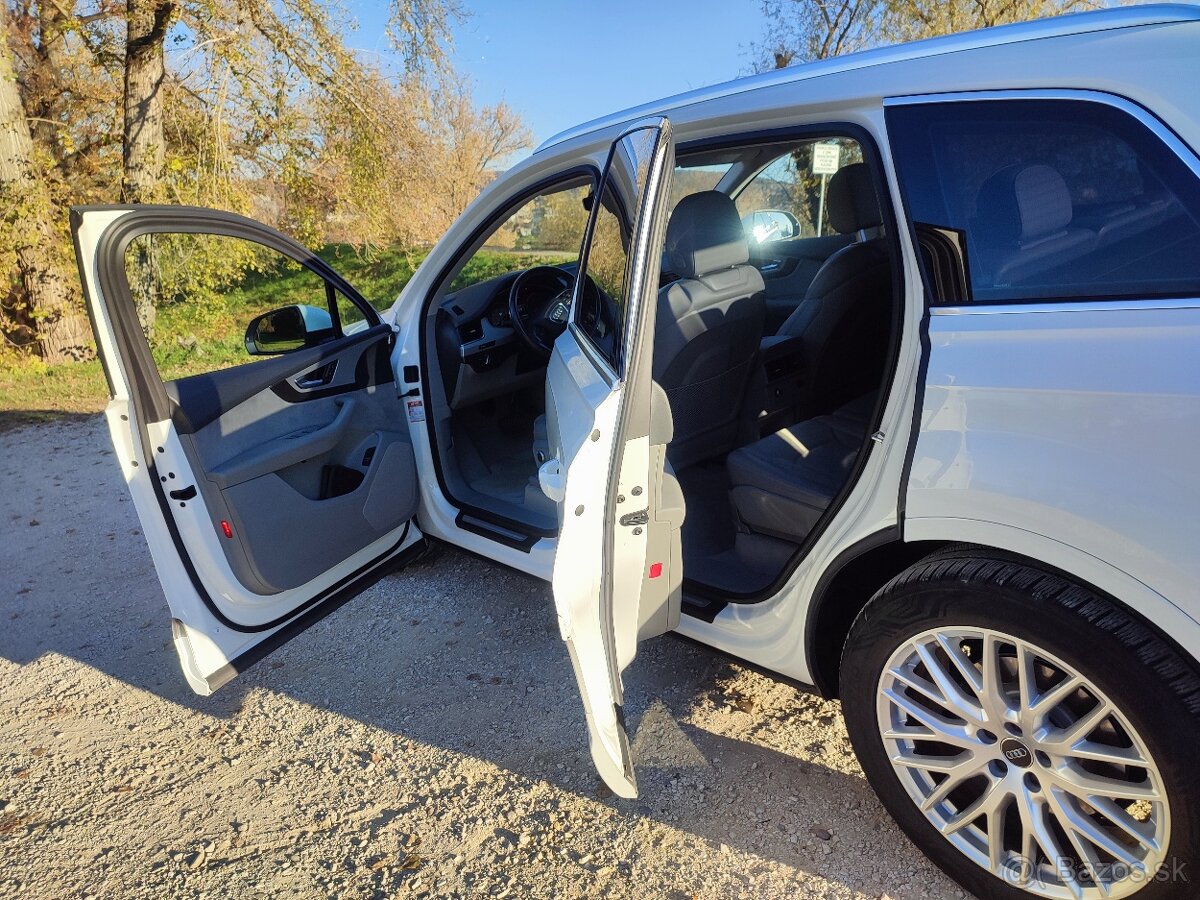 Predám Audi Q7 3.0 TDI 272k quattro, tiptronic 8-st. - 6