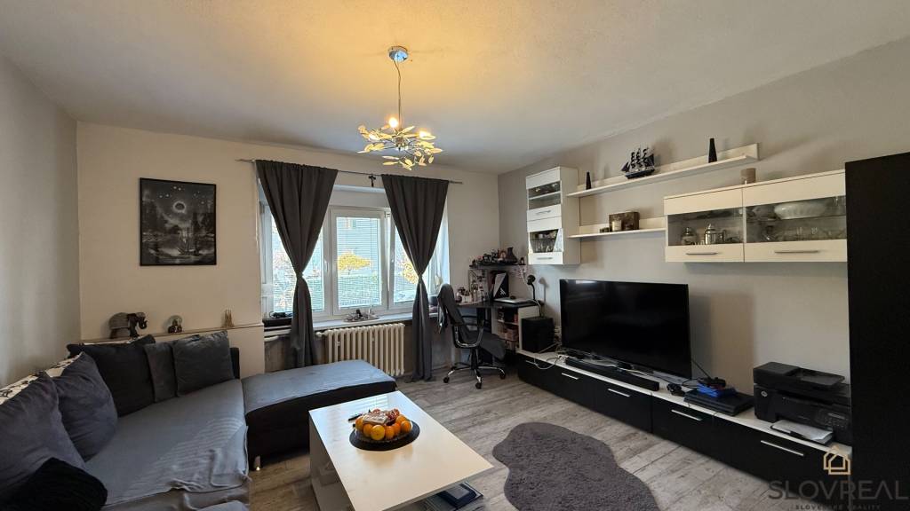 SLOVREAL na predaj kompletne zrekonštruovaný 2,5i byt, Žiar - 6