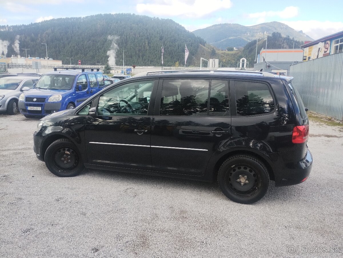 Volkswagen Touran 2.0 TDI Highline - 6