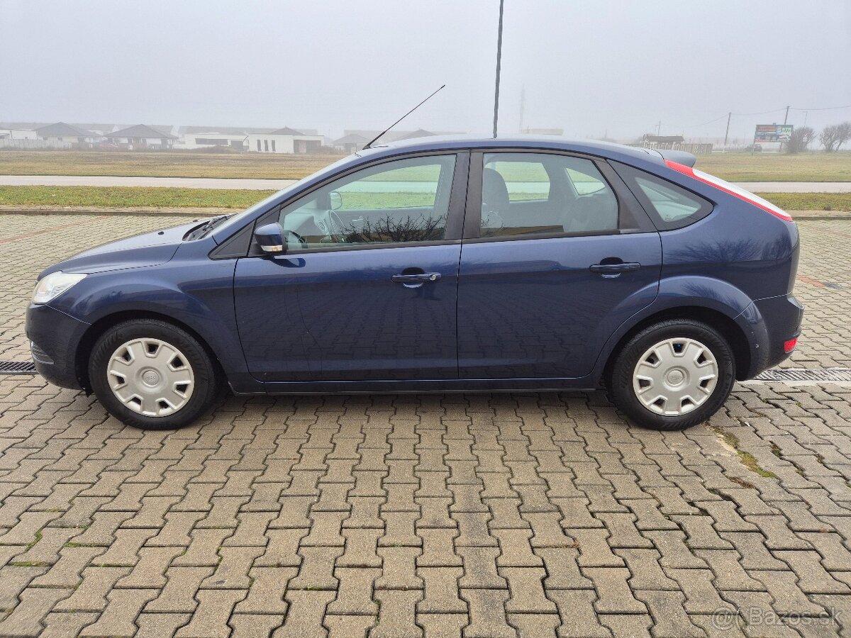 Predám Ford Focus Hatchback Faclieft 1.6 74kw Benzin r.v.5/2 - 6