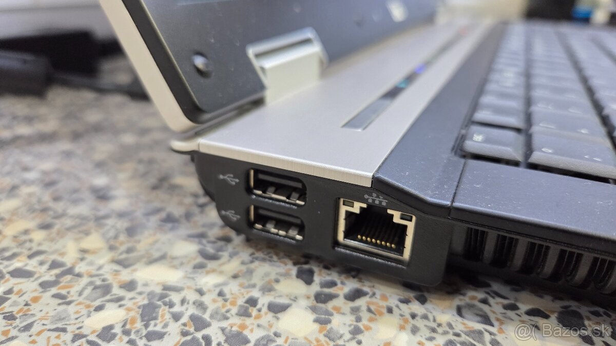 Predam HP laptop v krasnom stave, 2 jadro, 4GB RAM, SSD - 6