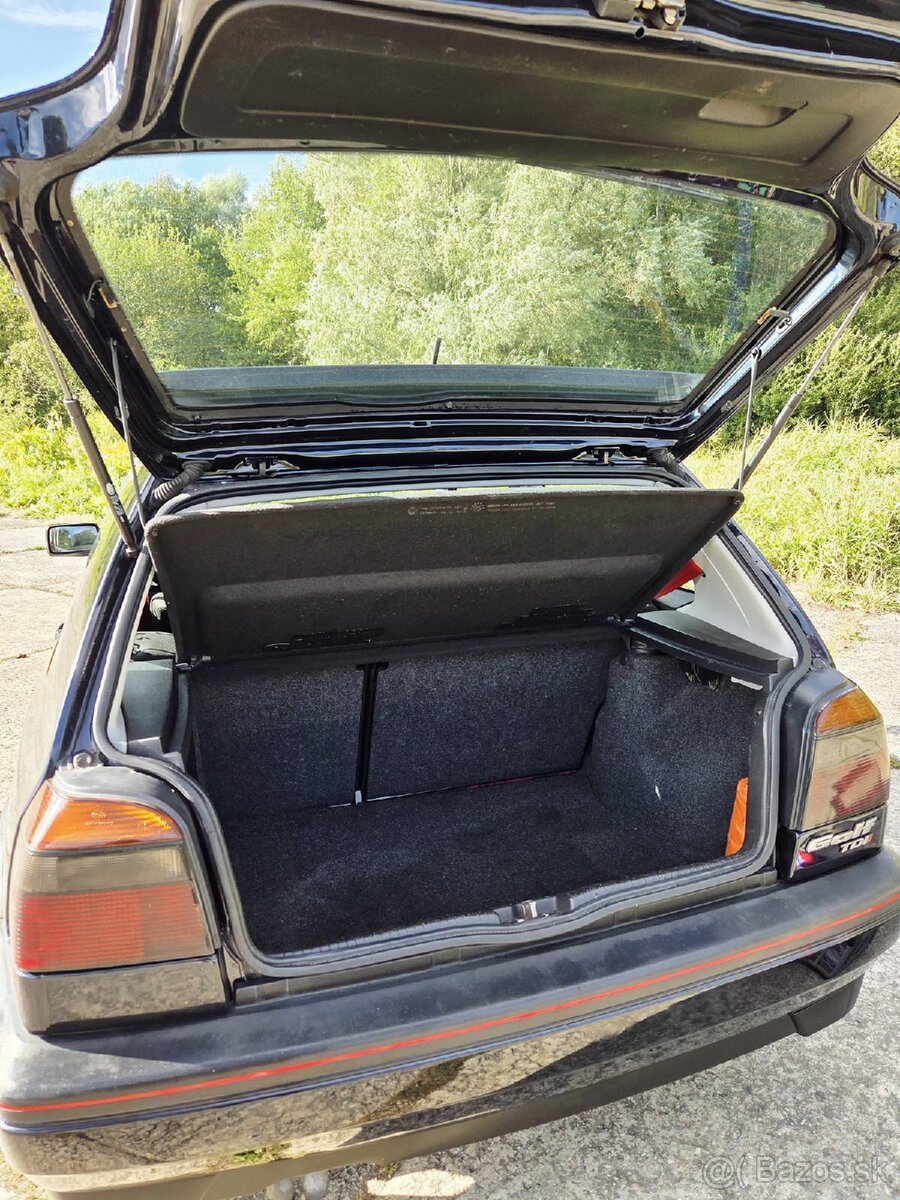 Volkswagen Golf 3 - 6