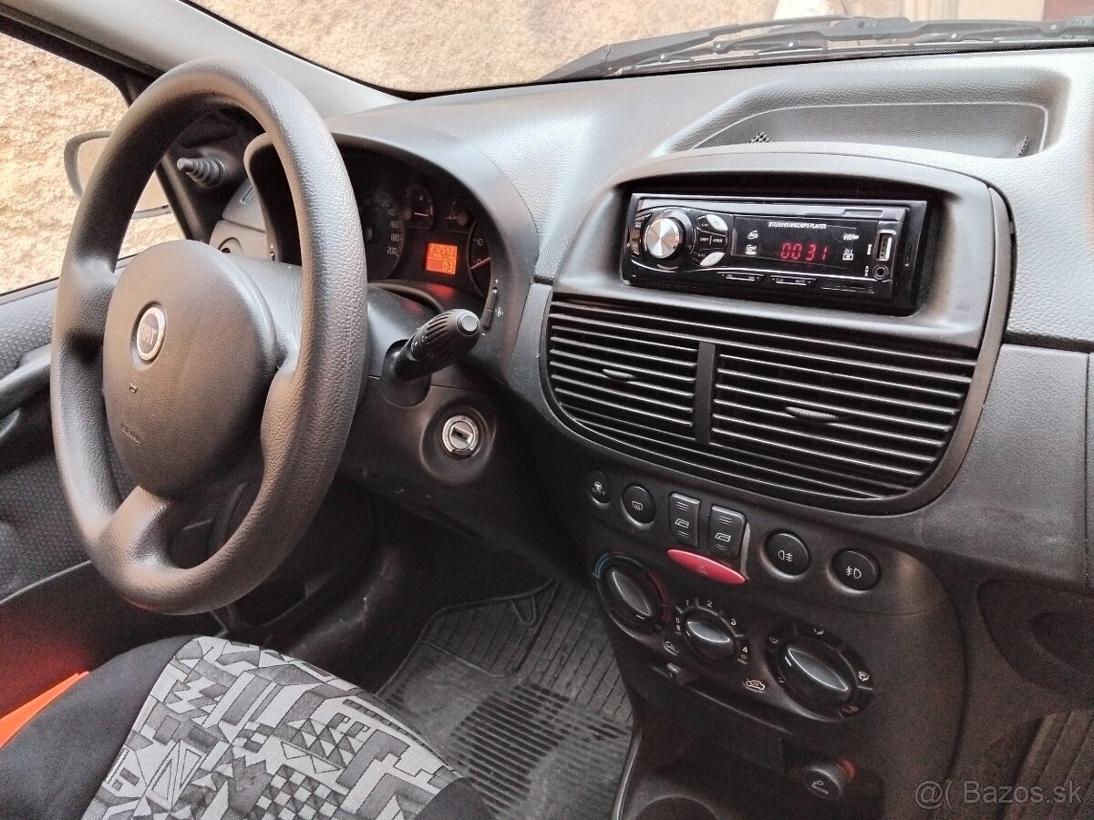 Fiat Punto 2 1.2 benzín - 6