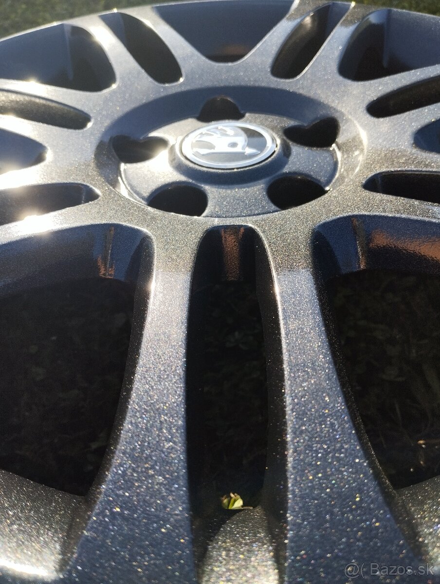 5x112 R18 Originál Škoda Superb - 6