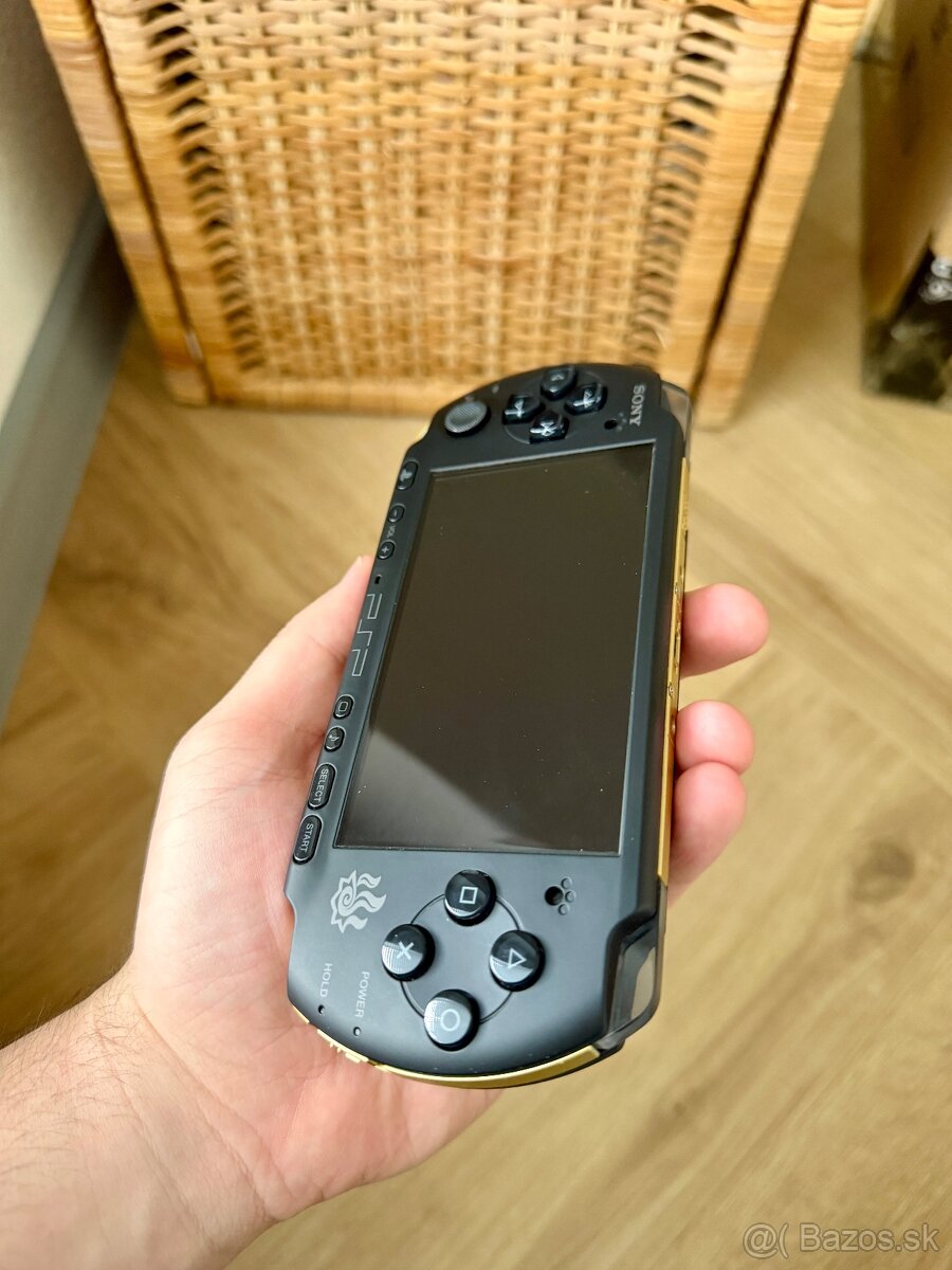 PSP 3000 - Monster hunter limited edition - 6