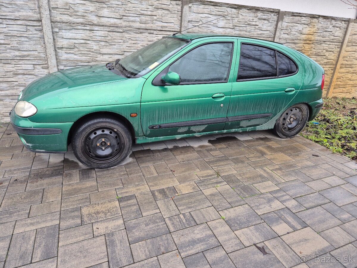 RENAULT MEGANE 2001 - 6