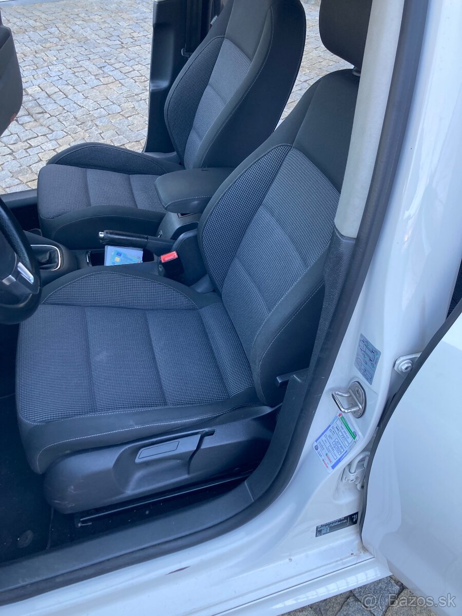 Volkswagen Golf 1.2tsi - 6