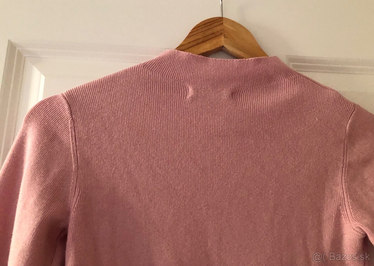 ————Bledoružový sveter Reserved, S/36, 5.80 E———— - 6