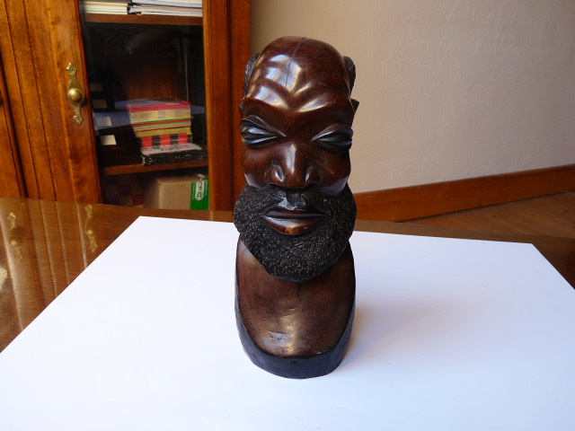 africké ľudové umenie – drevené artefakty 1 - 6