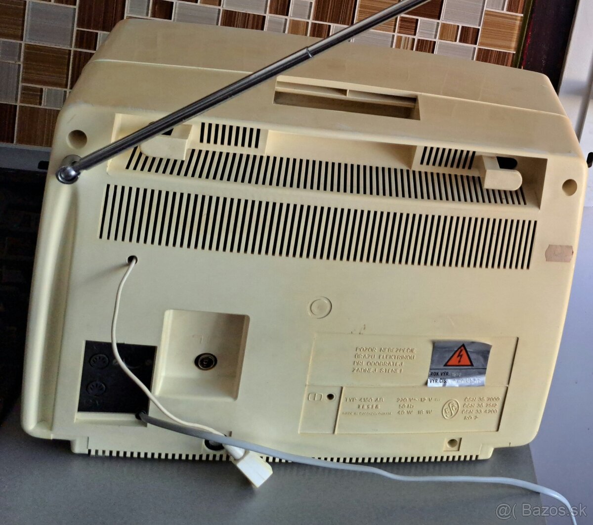 Staré elektro TESLA - 6