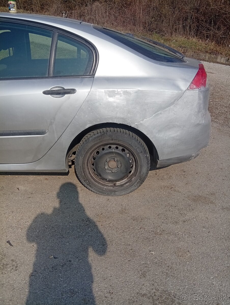 Renault laguna rok 2010 - 6