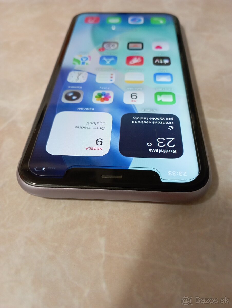 iPhone 11 / 64GB Dobrý stav - 6