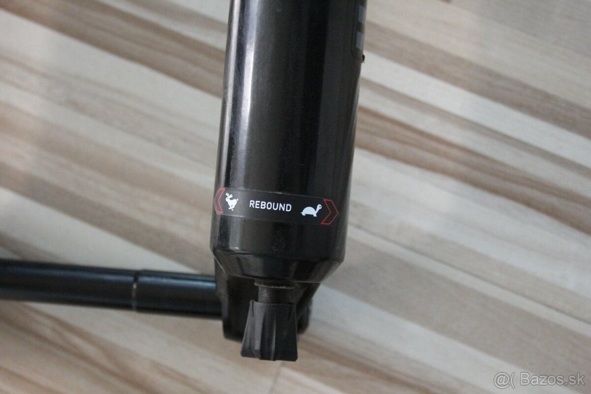vzduchová vidla ROCKSHOX 35 - 6