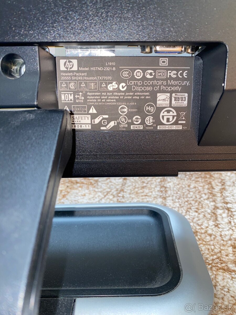 VGA LCD monitor HP L1910 19” - 6