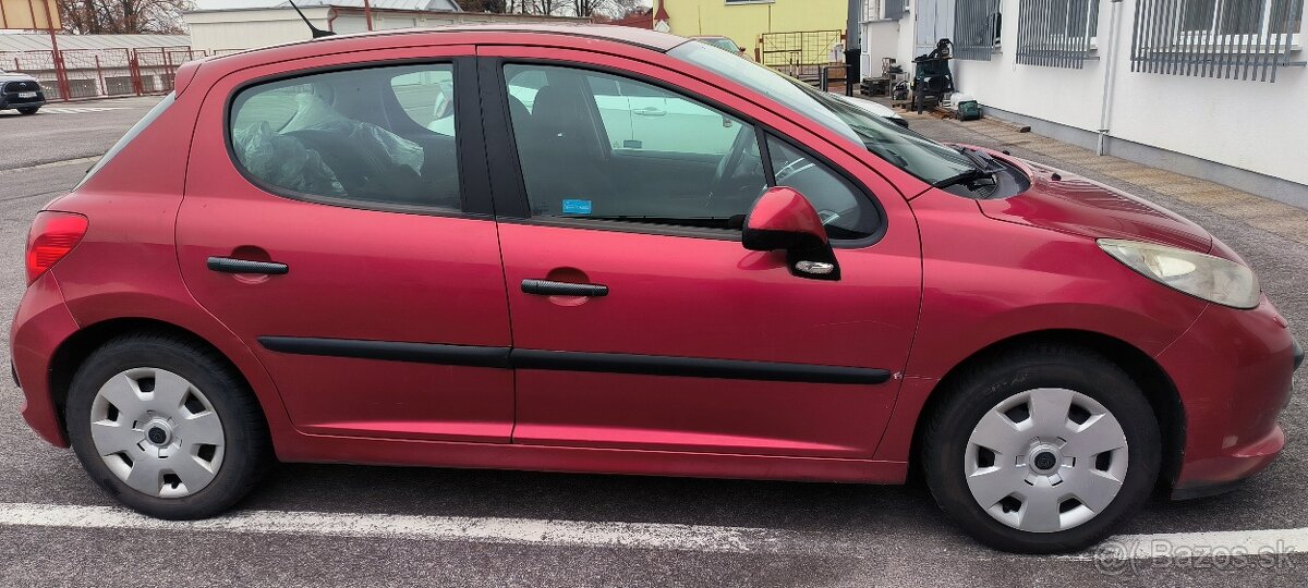 Predám Peugeot 207, 1,6 88kw benzín - klíma - 6