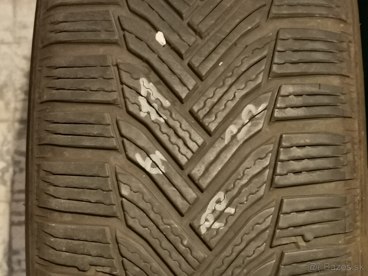 205/55 R16 - zimné pneu Michelin (4 ks) - DOT 22 - 6+ mm - 6