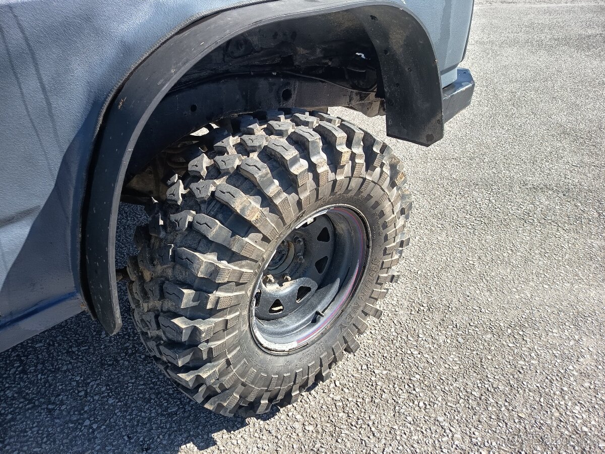 Nissan Patrol y60 GR - 6