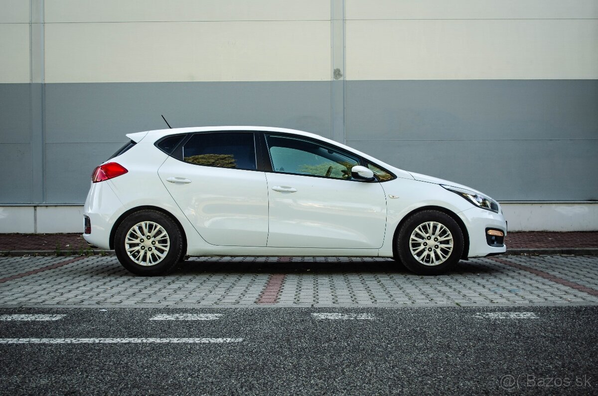 Kia Cee´d 1.4 CVVT Team Slovakia Edition - 6