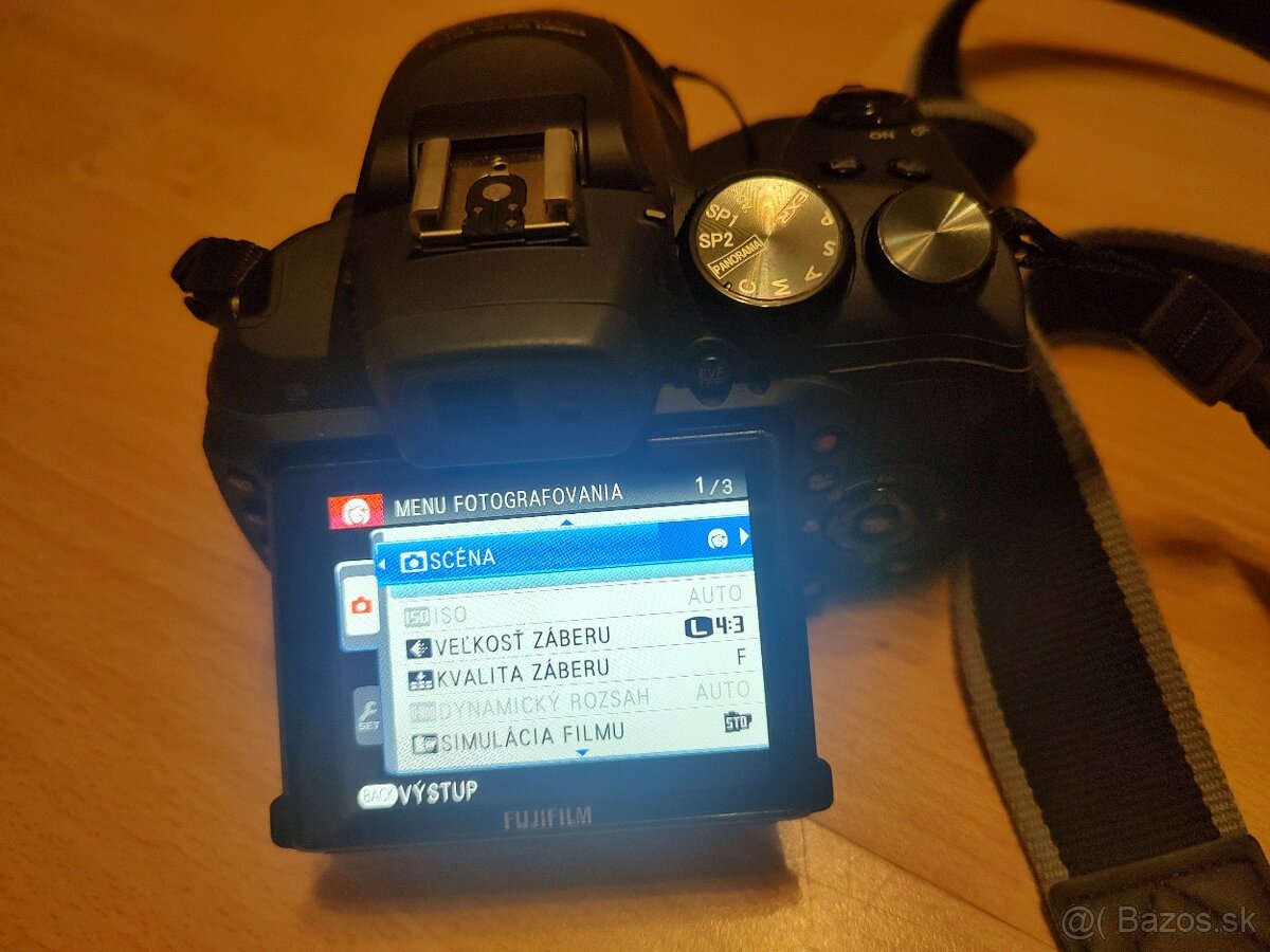 Fujifilm Finepix HS25EXR + Brasna - 6
